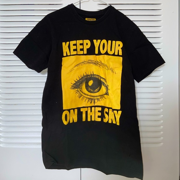 Chinatown Market UFO Tee - Picture 1 of 5